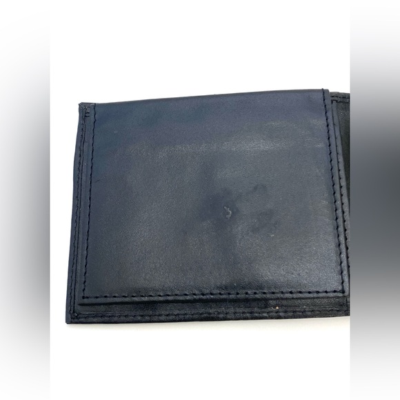 Michael Kors Men's Black Leather Bi-Fold Wallet - Picture 4 of 7